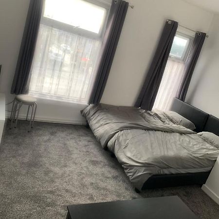 New 2 Bedroom Apartment In Greater Manchester Ashton-under-Lyne エクステリア 写真